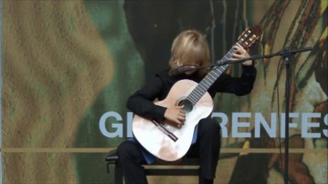 Mislav Pecnik International Competition for Young Guitarists 2012.wmv смотреть онлайн
