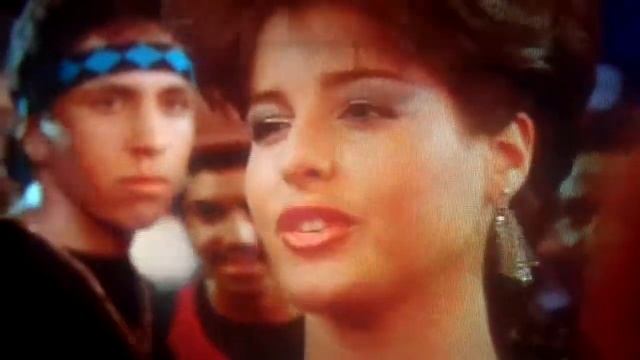 "The "Electro" Boogaloo" Courtesy of Breakin' 2: Electric B смотреть онлайн