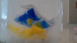 Растворение таблетки для посудомойки в воде