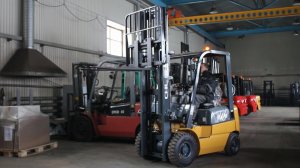 Новый бензиновый погрузчик CHL HELI СPQD15