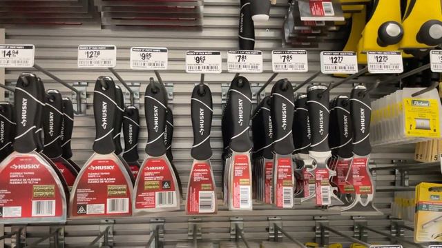 Furniture Flipper's Gift Guide смотреть онлайн