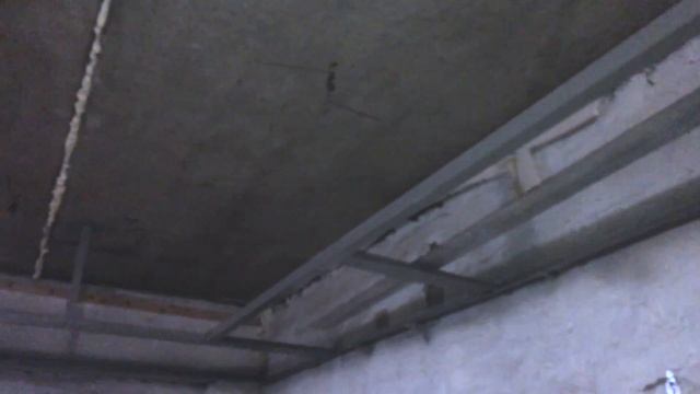 Subaru гараж. Полки в гараже из уголка. Серия 1