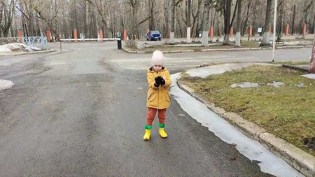 Обзор нашей мини-квартиры и не большая прогулка.? смотреть онлайн