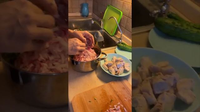 Готовим домашнюю окрошку с мясом на айране! Рецепт окрошки! Как приготовить окрошку