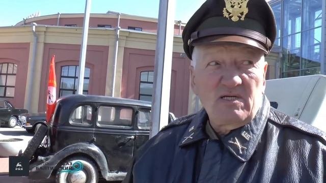 Ретропарад в СПб . Виллис (Jeep Willys) 1942 г.в.