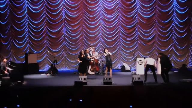 Scott Bradlee’s Postmodern Jukebox - All About That Bass - Live in Italy 2017