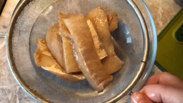 ТРЕСКА В КЛЯРЕ ! #треска #рыба #кляр #вкусно смотреть онлайн