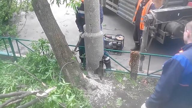 Демонтаж сломаной опоры ч.1 смотреть онлайн