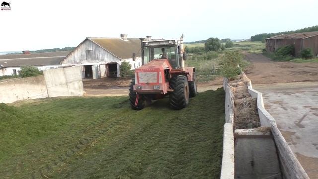 Заготавливаем сенаж! Приехал John Deere 6710. Я на трамбовке сенажа! смотреть онлайн