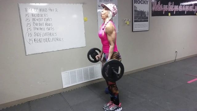 65 YEAR OLD INTENSE BODYBUILDER SHOWS HOW TO GROW BICEPS USING DUMBELLS PART 2