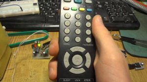 Реле с дистанционным ИК управлением на ATtiny13a.