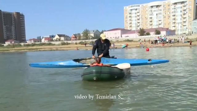 Атырау. Соревнования по байдаркам. р.Урал смотреть онлайн