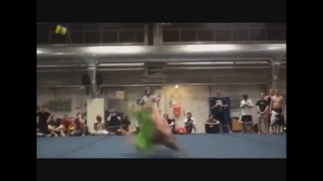 Корк в заднее на плоскости.avi смотреть онлайн