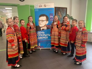 Фольклорный ансамбль "Тараторки" (преп. Чорба И.С., конц. Краснов А.В.) "Ой, казали, масленой"