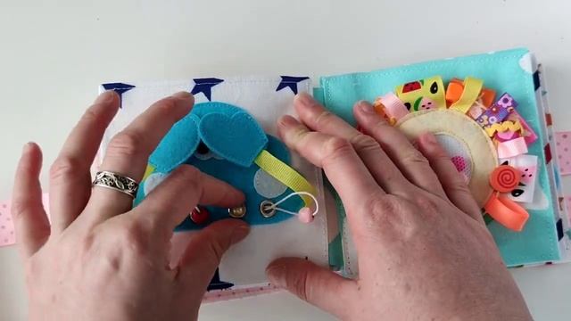 Minibook 0+ развивающая книжка для самых маленьких на заказ