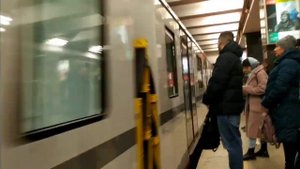 2 Балтиец на станции метро Проспект Ветеранов