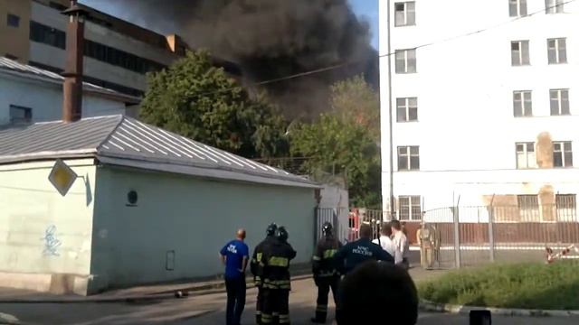 горит склад боеприпасов в военной части на бауманской смотреть онлайн