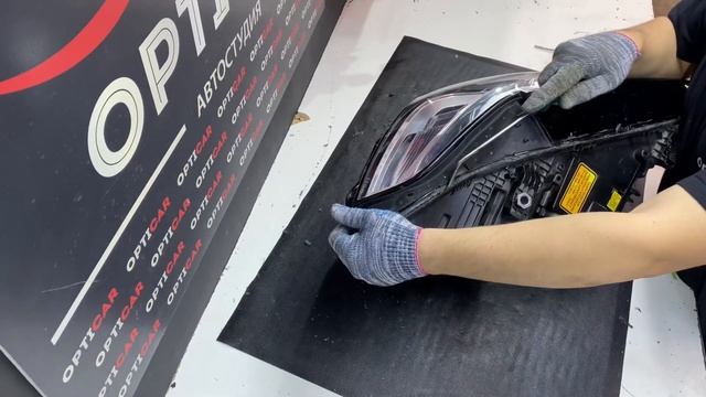 Разбираем фару от BMW X5 G05 с помощью отвёртки| Неразборные Фары| Жесткий герметик| OPTICAR смотреть онлайн