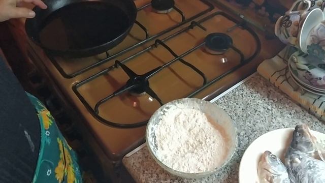 Жареные караси с хрустящей корочкой. Жареная рыба. Простой и быстрый рецепт.