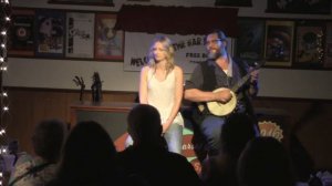 Brooke Evans and Charlie King: "Lonesome"