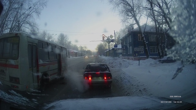 Паз замерз