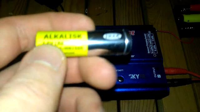 IKEA БАТАРЕЙКА АЛКАЛИНОВАЯ ТЕСТ ЕМКОСТИ 1 ампер смотреть онлайн