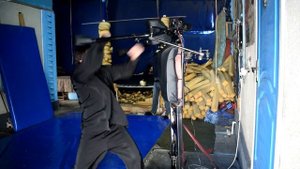 самодельный тренажер Робот боксер спарринг-партнер homemade simulator Robot sparring partner