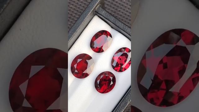 18.98 carats gorgeous faceted red garnet Dimension: 10.9*9*6.2 - 12*10.1*6mm