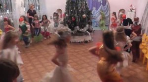 Танец "У леса на опушке"