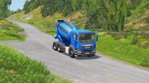 трактор на бревнах