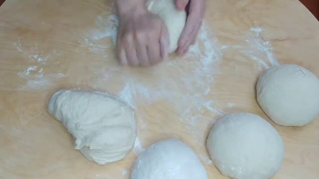 ДОМАШНЯЯ ПИЦЦА?КАК ПРИГОТОВИТЬ ПИЦЦУ. смотреть онлайн