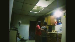 Приколы!! Чувак пробил монитор кулаком!!!