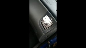 Избавляемся от неприятного запаха в машине