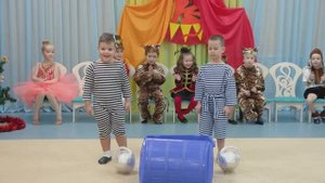 Новогодний утренник дс Фунтик в 15-30 FULL HD сценка вторая 221122213ФВ.mp4