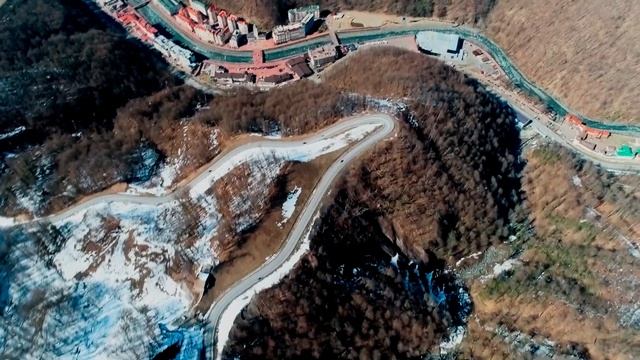 Горнолыжный курорт Сочи. Горы. Красная поляна. Апрель 2019 смотреть онлайн