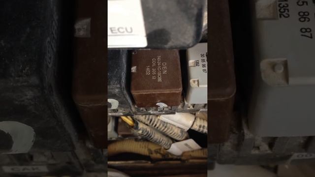 jcb excavator engine starter relay location