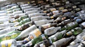 Заливка стяжки пола с стеклянными бутылками//Из райцентра в деревню