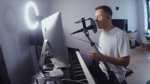 Спел голосами Рамаццотти и Шер!  Piu Che Puoi