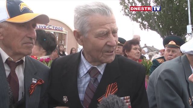 ПРАЗДНИК СО СЛЕЗАМИ НА ГЛАЗАХ смотреть онлайн