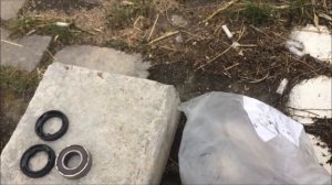 Замена подшипников переднего колеса Honda Hornet 600.