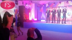 Мария Захарова танцует калинку для журналистов ✔