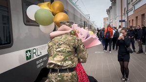 Армия . Встреча с армии. Девушка дождалась
