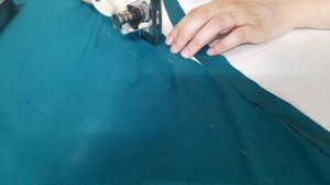 Как нарезать косую бейку? Как нарезают ткань в закройном цеху?
