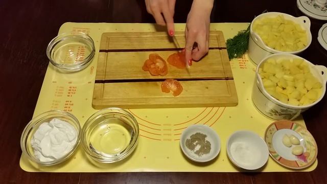 Мясо с картофелем в горшочках