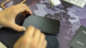 Как скрыть царапину на экране iPhone?