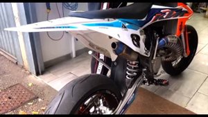 Honda 450 Vs KTM 450 motard  (scontro tra titani ) ?