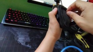 How to Replace RedDragon Earpads (Zeus H510)