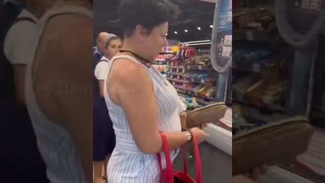 Вот из-за таких как ты, война и началась, скажи спасибо, что вас тут приняли!