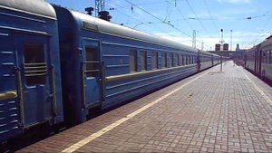 Электровоз ЧС7-099 с поездом №264 (Евпатория → Москва)