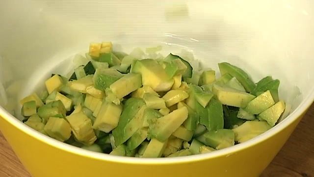 Что Есть. Салат с авокадо и тунцом смотреть онлайн